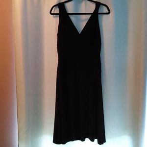 2/$10 ♥️ Suzy Shier Black Dress